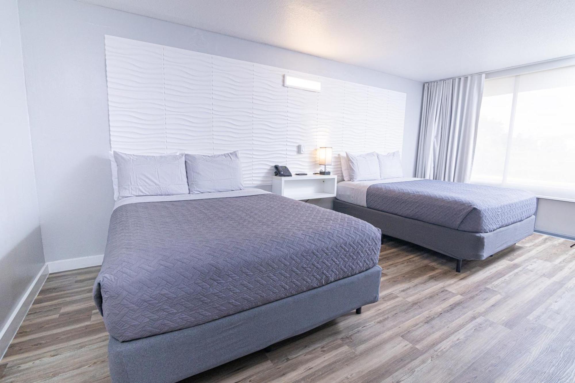 Hotel Near 4 People